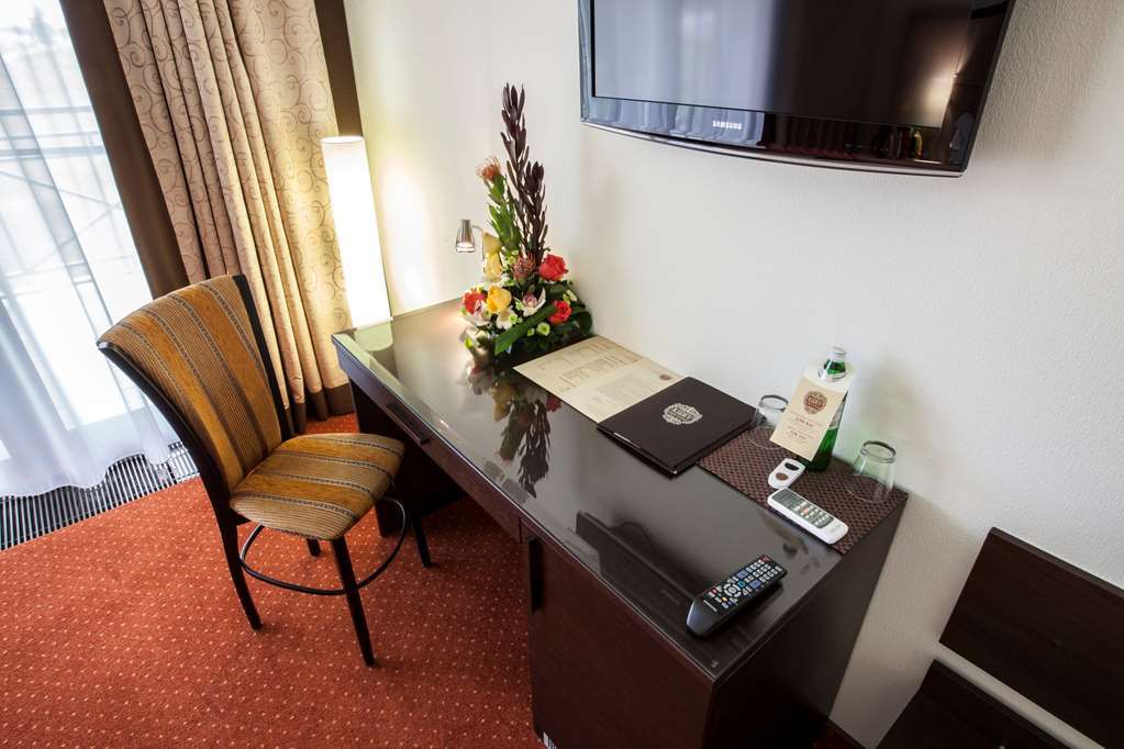 Park-Hotel Kidev Chubynske Rum bild